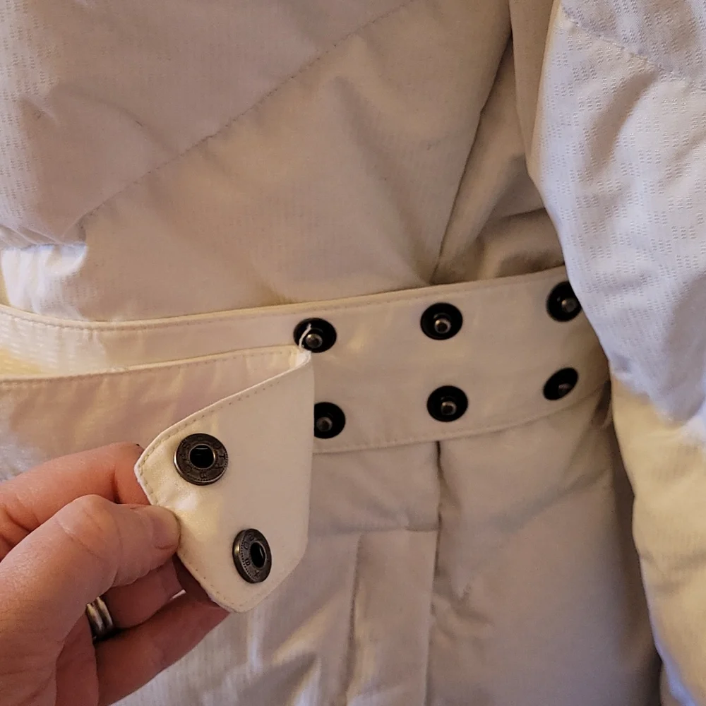 THE NORTH FACE white puffer ski jacket with belt - Picture 4 of 9